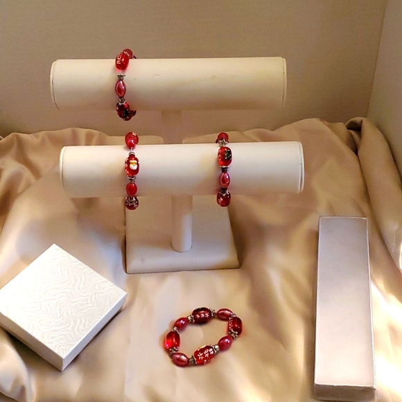 Red Chrismas Bracelets - Picture 3 of 4